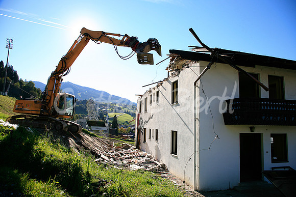Abriss des "Schwarz-Haus"