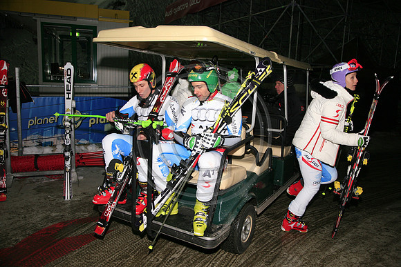 Athleten Shuttle mittel Golfcarts