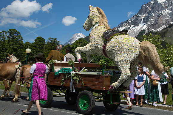 20130609-Frühlingsfest-Figur-Pferd-5058