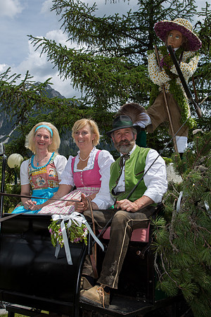 20130609-Frühlingsfest-Figur-ErzherzogJohann-Kutscher-JohannStocker-Begleitung-5152